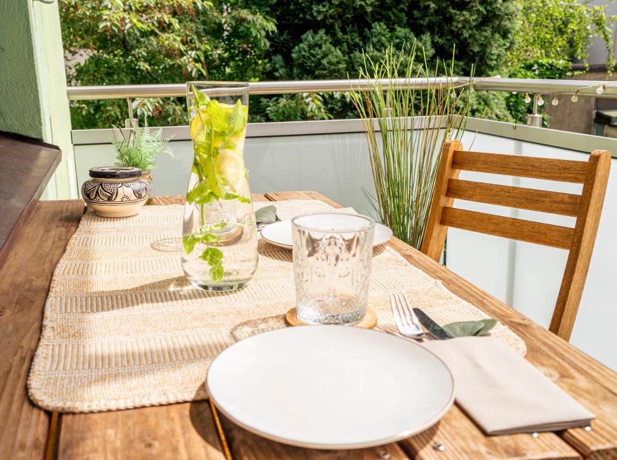 Zentrale & Gemuetliche Wohnung Mit Sonnenbalkon Essen Bagian luar foto